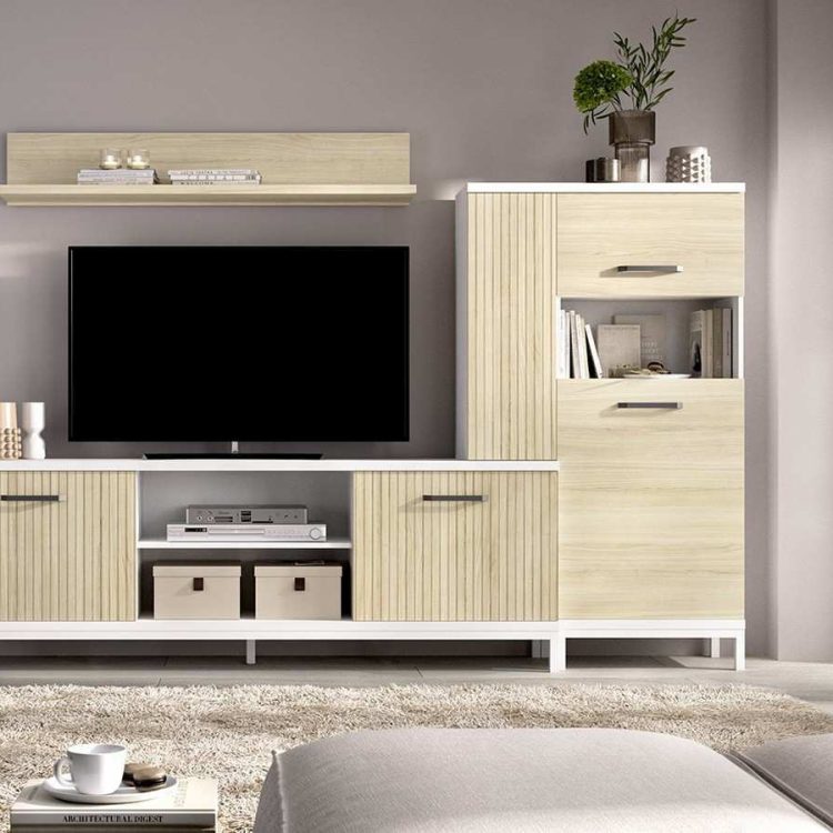 Salón moderno bien distribuido