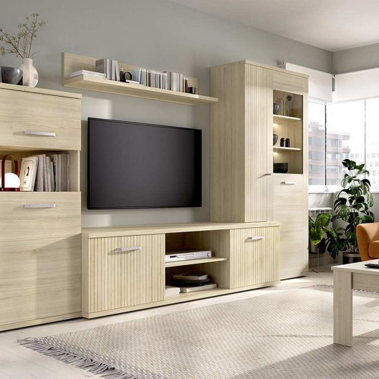 Salón moderno atractivo